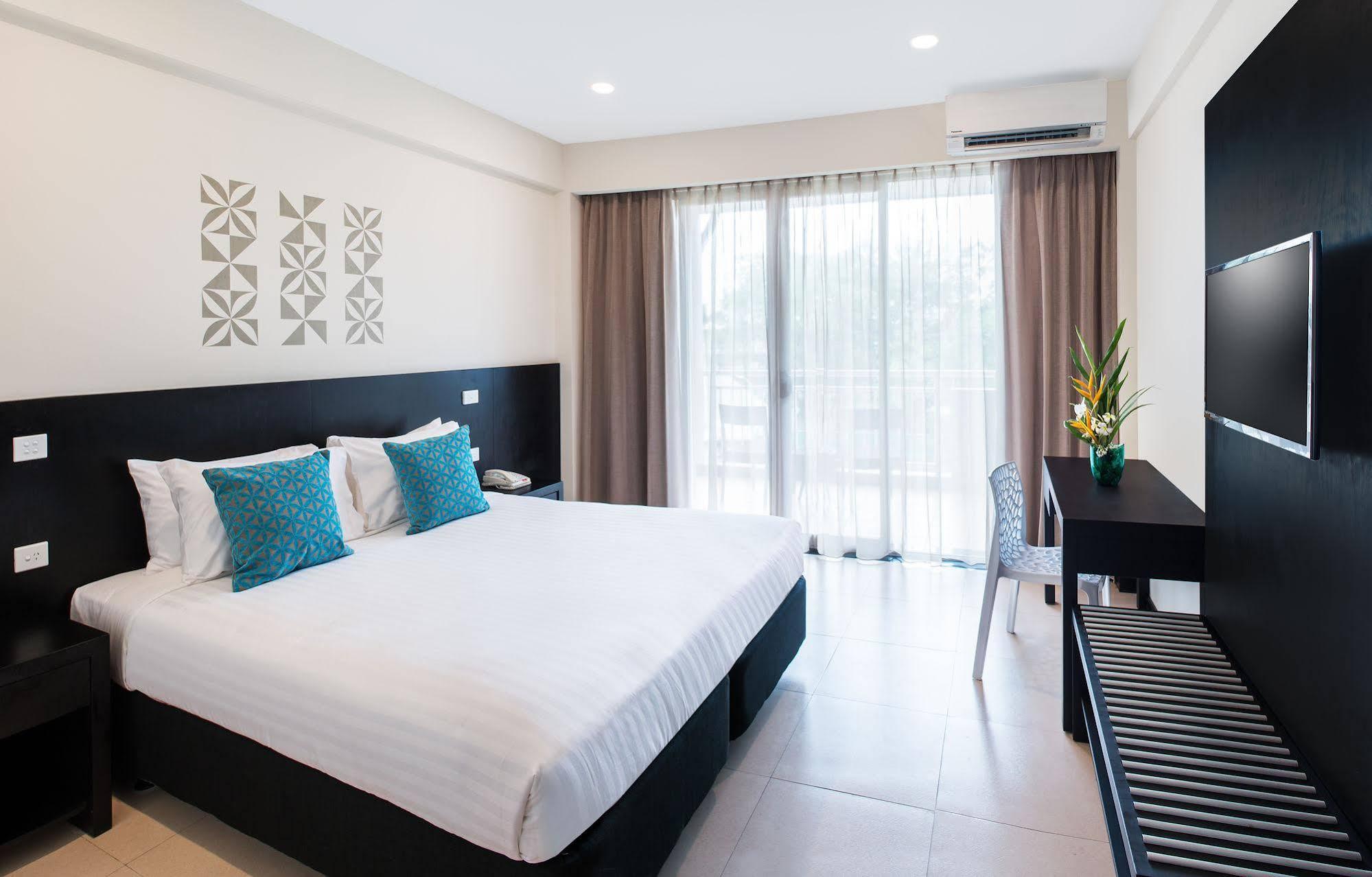 Tanoa International Dateline Hotel Нукуалофа Экстерьер фото