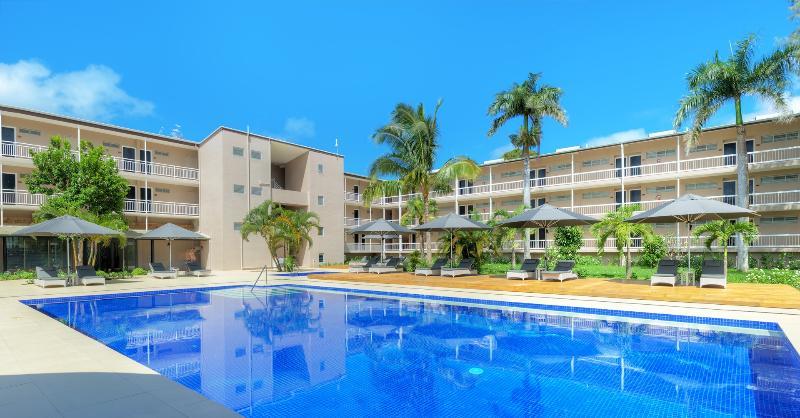 Tanoa International Dateline Hotel Нукуалофа Экстерьер фото