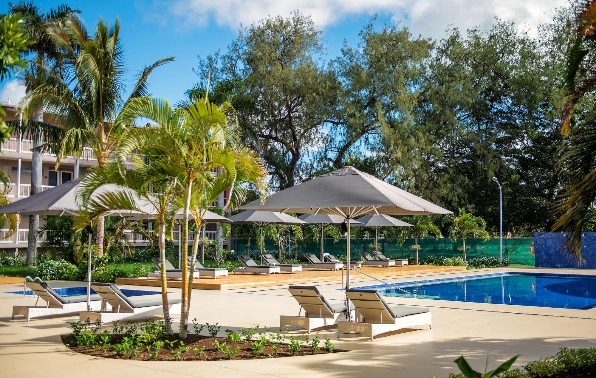 Tanoa International Dateline Hotel Нукуалофа Экстерьер фото